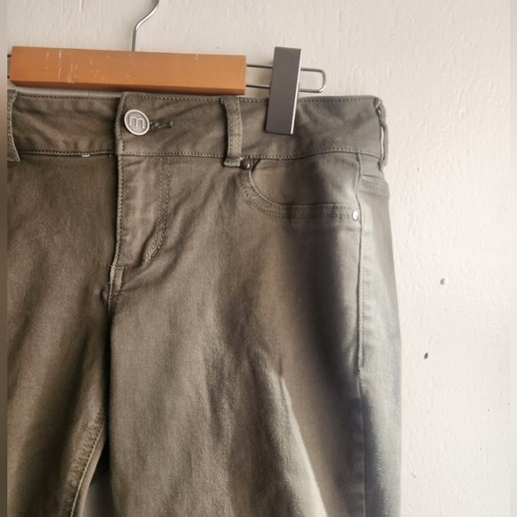 maurices- Olive Colored Jegging - Picture 3 of 5